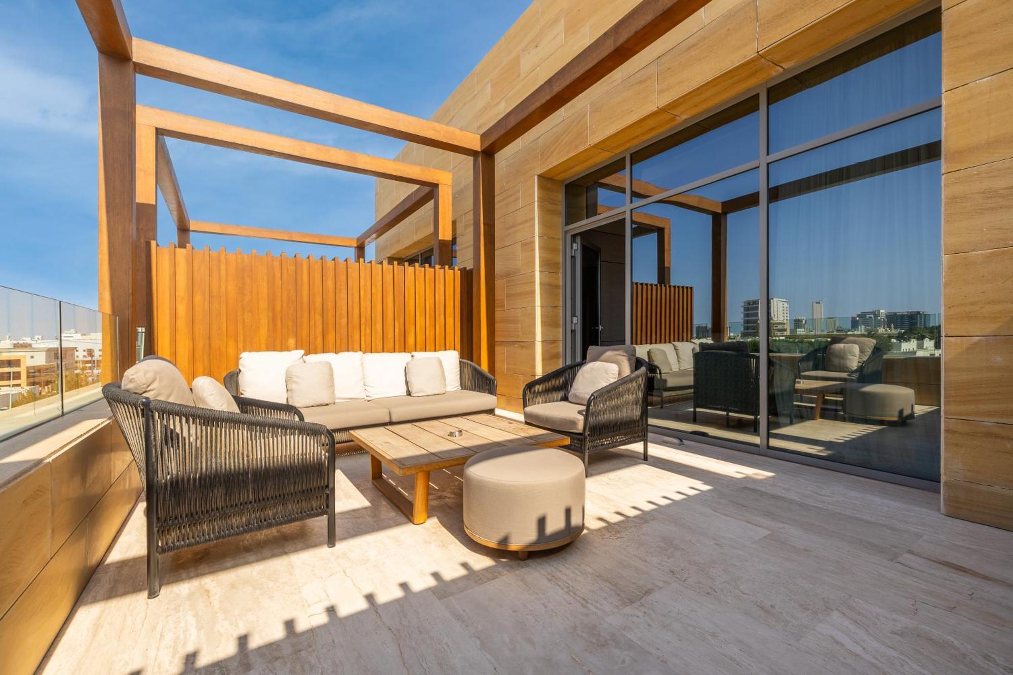 Shirvan Hotel City Yard Джедда Экстерьер фото The Terrace
