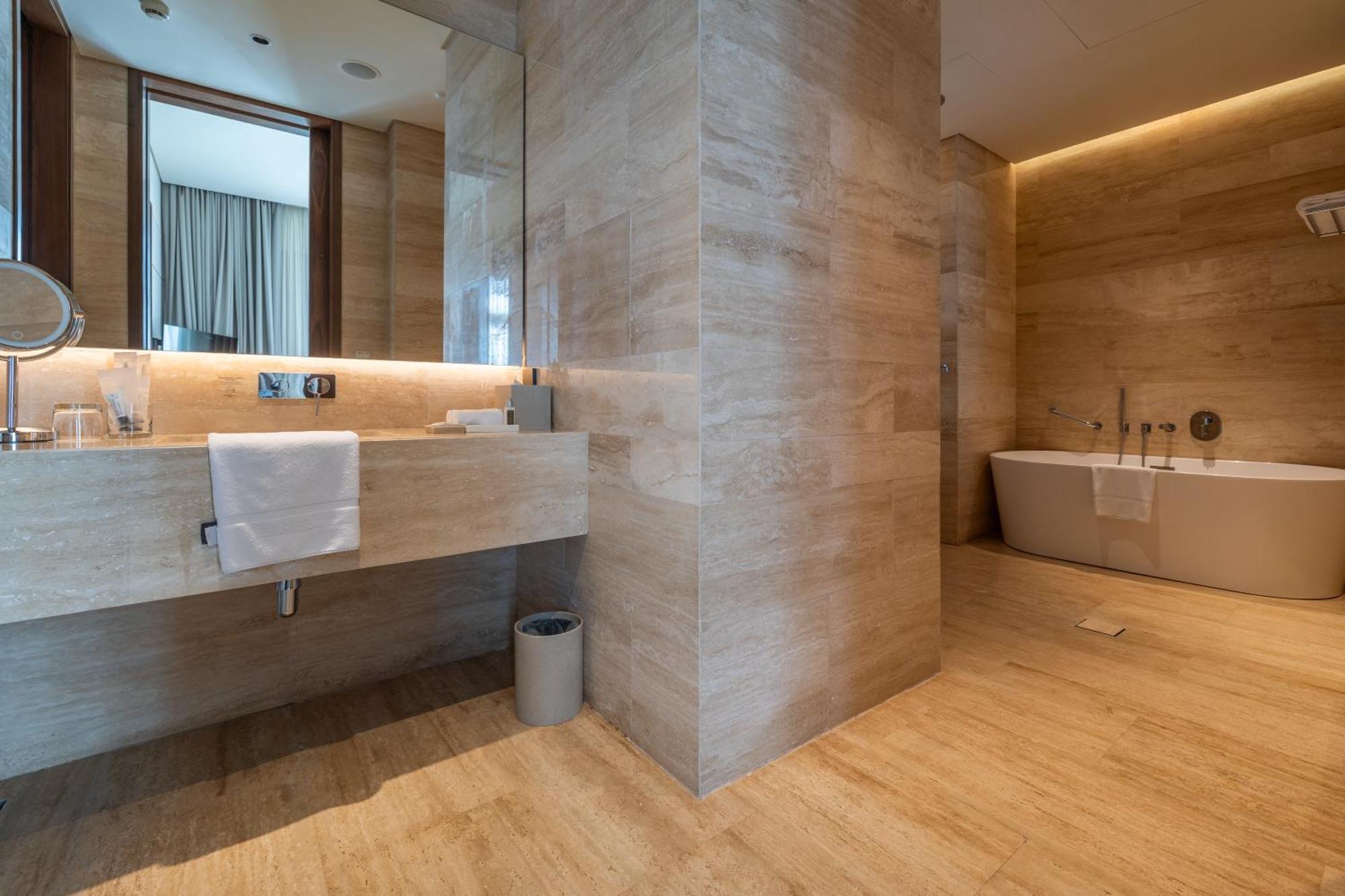 Shirvan Hotel City Yard Джедда Экстерьер фото Bathroom